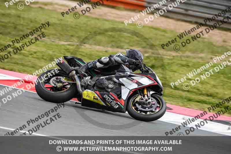 cadwell no limits trackday;cadwell park;cadwell park photographs;cadwell trackday photographs;enduro digital images;event digital images;eventdigitalimages;navarra;no limits trackdays;peter wileman photography;racing digital images;trackday digital images;trackday photos